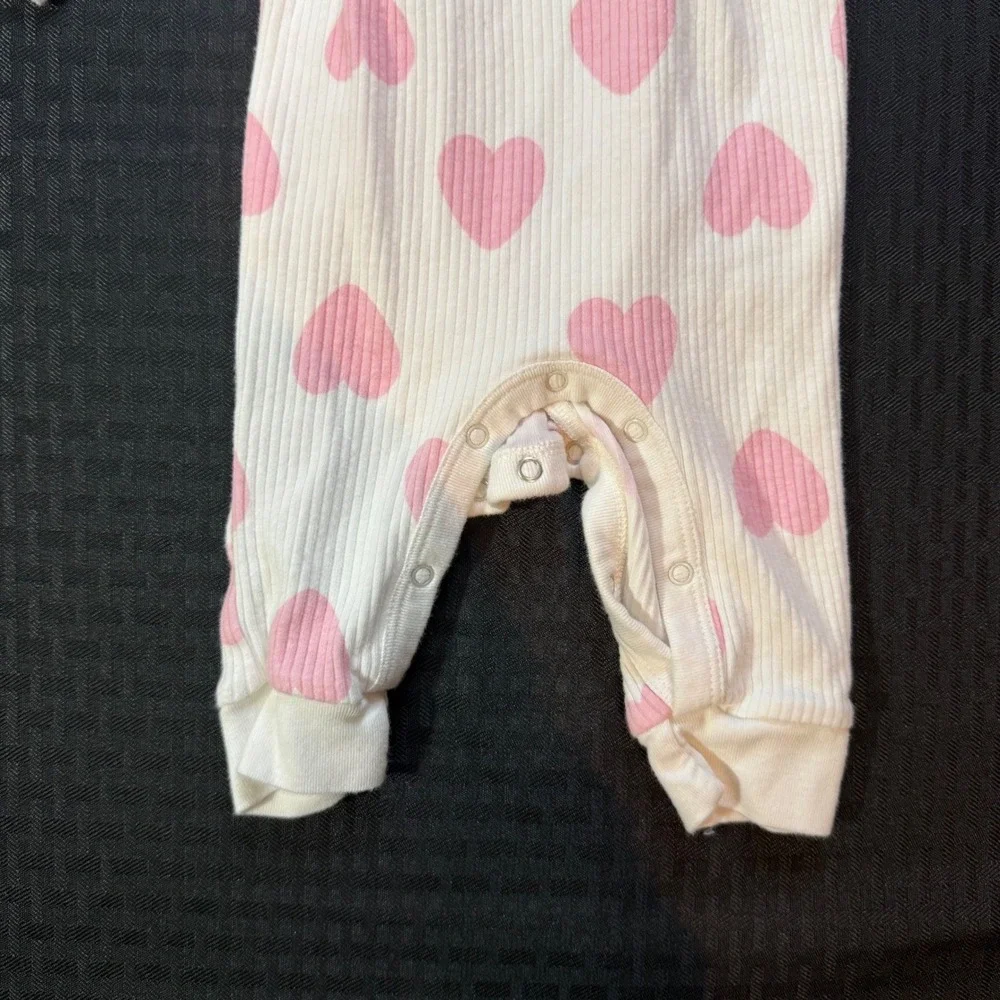 Cat Jack‎ Baby Girl Romper White Pink Hearts Ruffle Sleeve Valentines 0-3 Months